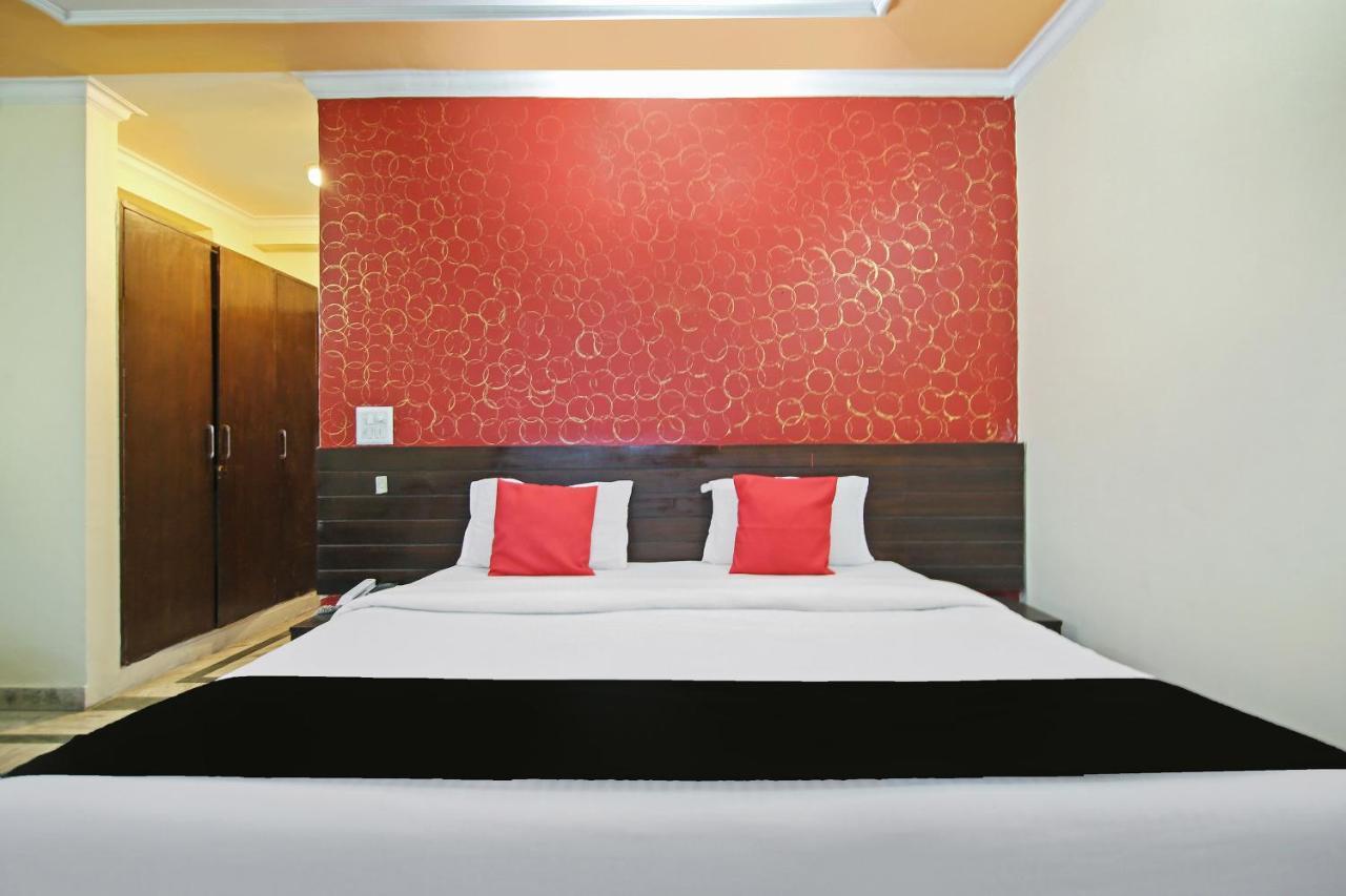 Capital O Tipsyy Near Aravali Biodiversity Park Gurgaon Extérieur photo