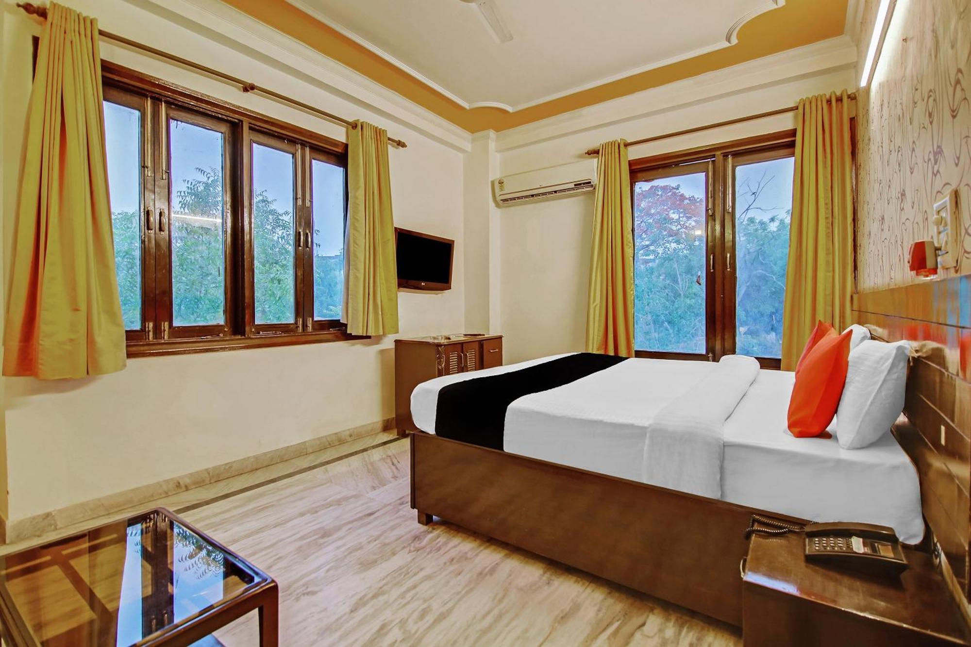 Capital O Tipsyy Near Aravali Biodiversity Park Gurgaon Extérieur photo