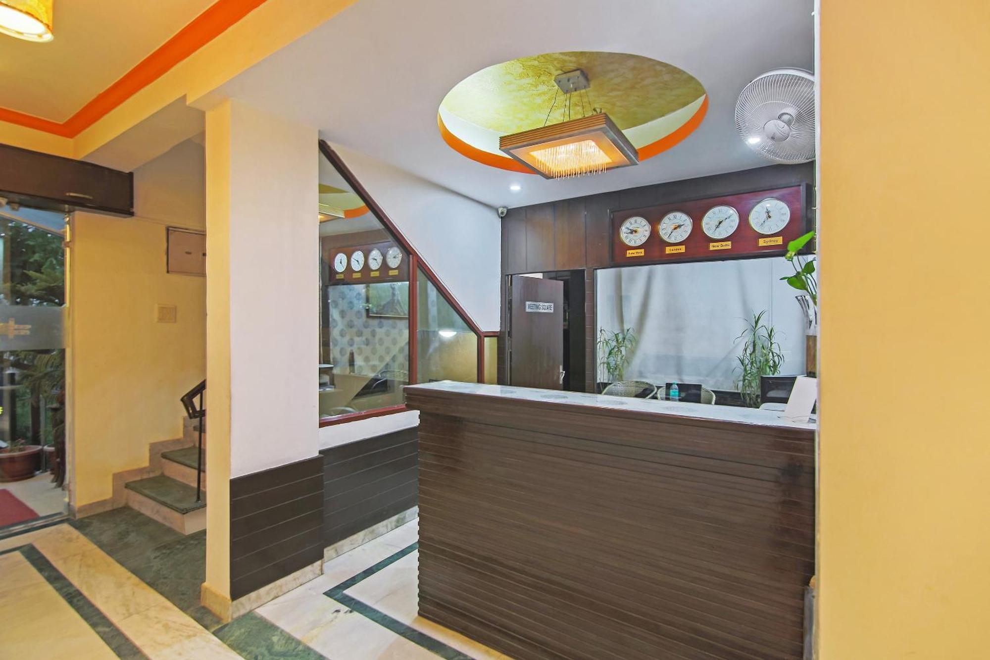 Capital O Tipsyy Near Aravali Biodiversity Park Gurgaon Extérieur photo