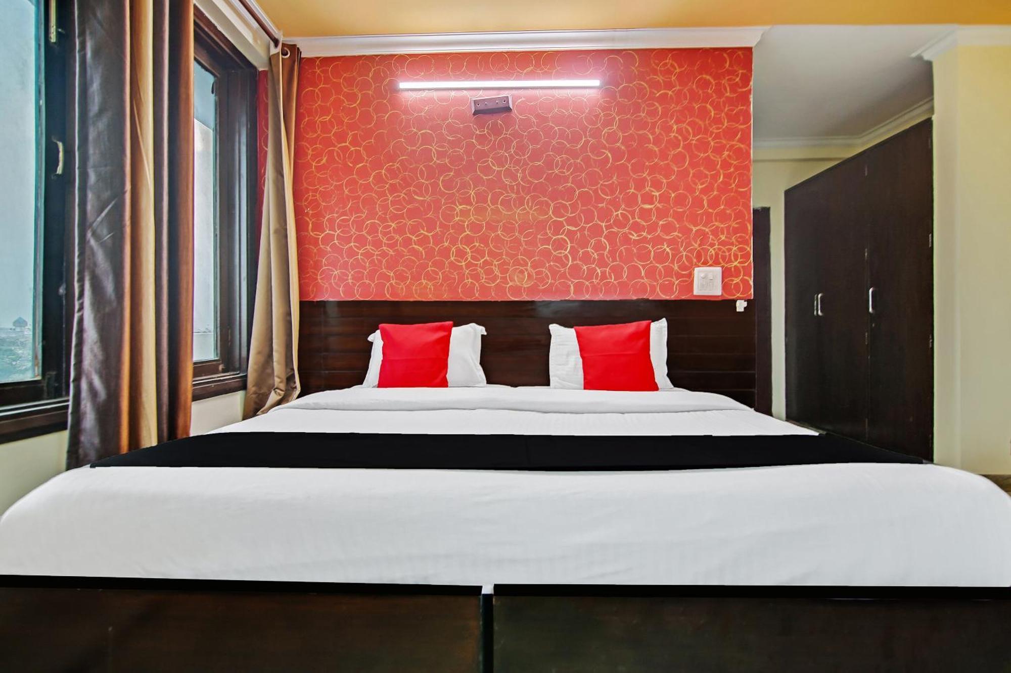 Capital O Tipsyy Near Aravali Biodiversity Park Gurgaon Extérieur photo
