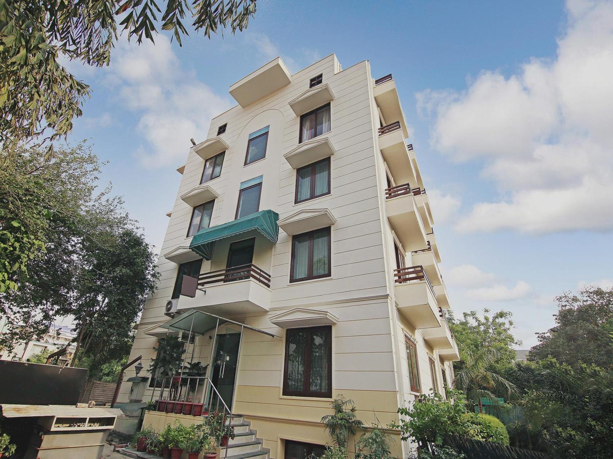 Capital O Tipsyy Near Aravali Biodiversity Park Gurgaon Extérieur photo